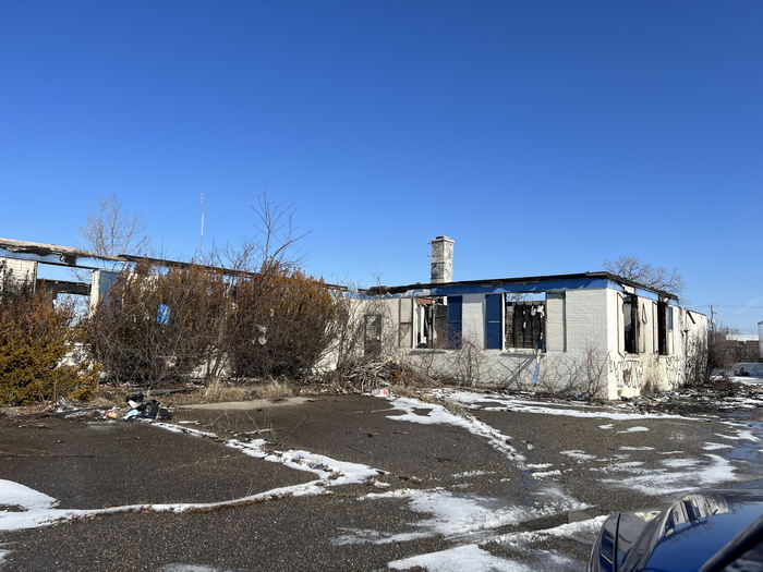 Bill Knapps - Flint - 1871 S Dort Hwy 4 (newer photo)